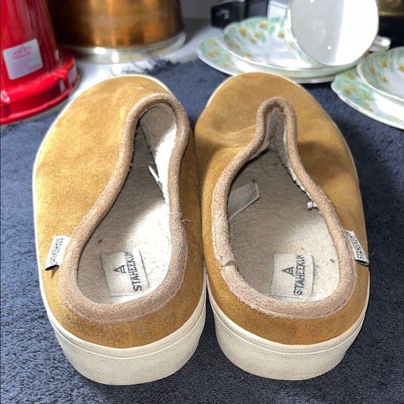 Casual Tan Suede Women's Loafers - Picture 3 of 6